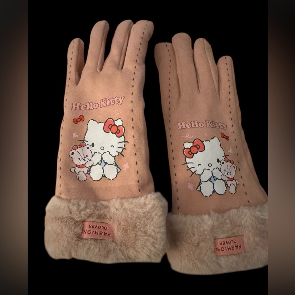 Hello Kitty Gloves